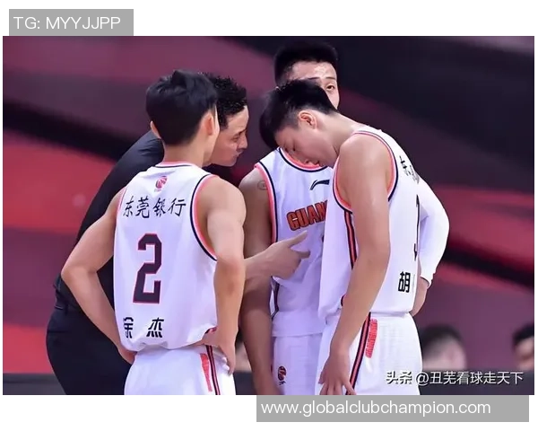 2017全运会男篮决赛广东队与新疆队激战回顾与精彩瞬间分析