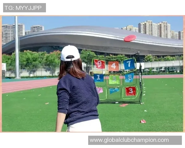 从零起步掌握飞盘技巧与力量训练的全面指南 从零起步掌握飞盘技巧与力量训练的全面指南