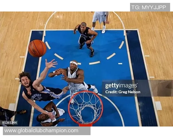 小牛与勇士季后赛精彩对决录像回放全解析与精彩瞬间回顾